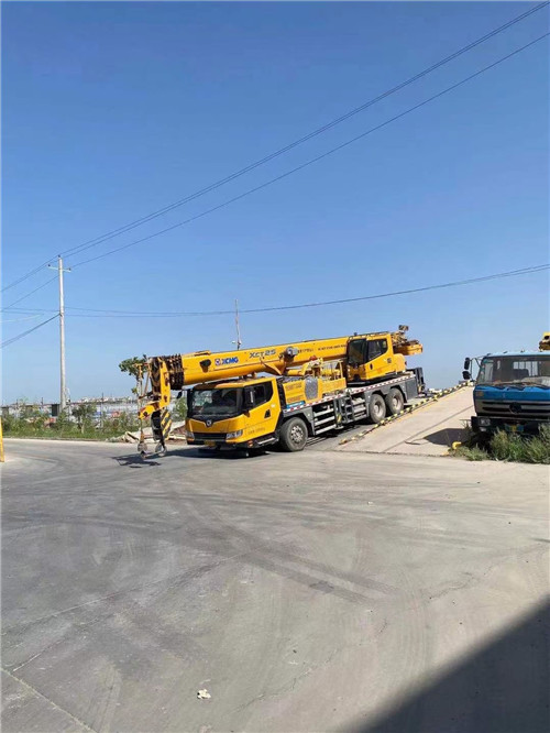 同仁县吊车作业时，可能会产生哪些额外收费项目？